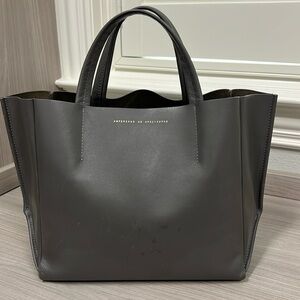 Beautiful Ampersand As Apostrophe Gray Handbag